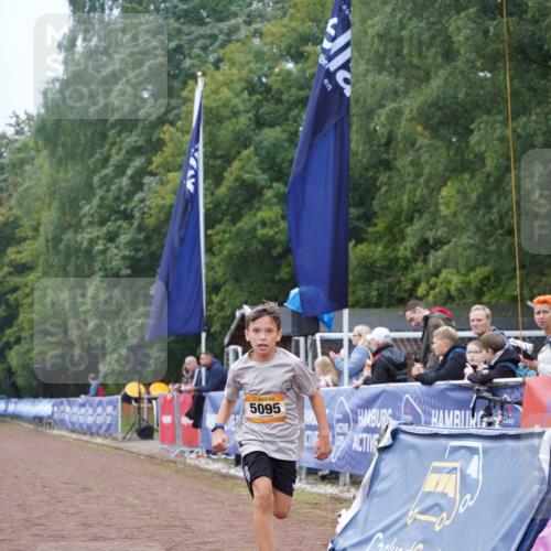 13.09.2026 - Airport Race Dennis Weichert http://msf.ph/oto/10284167 13.09.2026 10:25:20 Ziel 382, 5095, 5242, 5469 meine-sportfotos.de