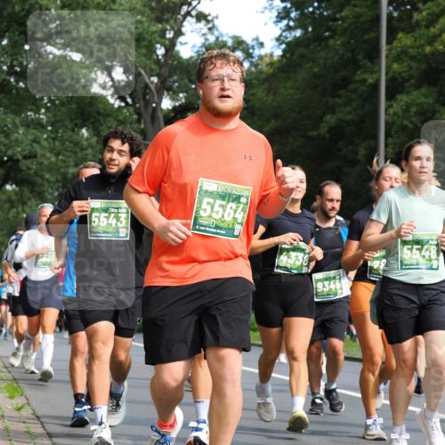 13.09.2026 - 21. swb-Marathon Bremen TobiasT http://msf.ph/oto/10284199 13.09.2026 12:08:14 Laufen 5543, 5564, 21, 26, 4338, 9346, 5548 meine-sportfotos.de