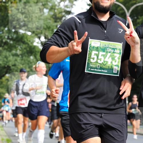 13.09.2026 - 21. swb-Marathon Bremen TobiasT http://msf.ph/oto/10284210 13.09.2026 12:08:16 Laufen 5543, 21, 026 meine-sportfotos.de