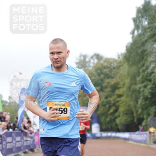 13.09.2026 - Airport Race Dennis Weichert http://msf.ph/oto/10284249 13.09.2026 10:25:25 Ziel 382, 5095, 5242, 5469 meine-sportfotos.de