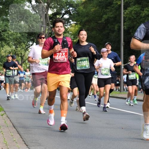 13.09.2026 - 21. swb-Marathon Bremen TobiasT http://msf.ph/oto/10284287 13.09.2026 12:08:35 Laufen 4787, 4449, 723, 21, 13101, 6922 meine-sportfotos.de