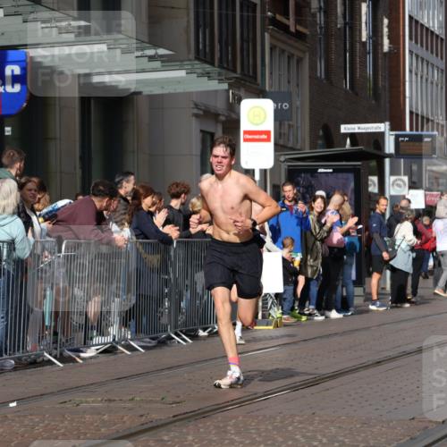 13.09.2026 - 21. swb-Marathon Bremen Strokosch-Dieckow http://msf.ph/oto/10284323 13.09.2026 10:36:11 Ziel 11916, 12324, 12456, 12513, 13548, 13575, 10244, 11067, 13534 meine-sportfotos.de