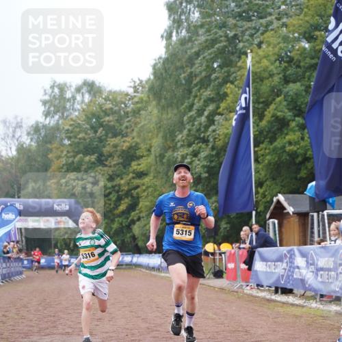 13.09.2026 - Airport Race Dennis Weichert http://msf.ph/oto/10284379 13.09.2026 10:25:33 Ziel 382, 5315, 5316 meine-sportfotos.de