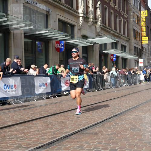 13.09.2026 - 21. swb-Marathon Bremen Strokosch-Dieckow http://msf.ph/oto/10284395 13.09.2026 10:36:16 Ziel 11916, 12456, 13548, 13575, 10244, 11067, 12324, 12513, 13534 meine-sportfotos.de