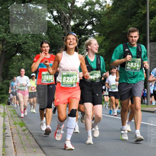 13.09.2026 - 21. swb-Marathon Bremen TobiasT http://msf.ph/oto/10284433 13.09.2026 12:09:01 Laufen 2509, 3610, 6292, 9322, 3426, 4834 meine-sportfotos.de