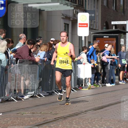 13.09.2026 - 21. swb-Marathon Bremen Strokosch-Dieckow http://msf.ph/oto/10284443 13.09.2026 10:36:26 Ziel 11738, 11916, 12456, 13606, 11067, 12324, 12513, 13548, 13575 meine-sportfotos.de
