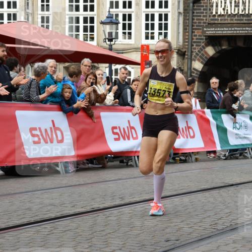 13.09.2026 - 21. swb-Marathon Bremen Strokosch-Dieckow http://msf.ph/oto/10284461 13.09.2026 10:32:06 Ziel 12457, 13533, 13536, 13573, 13618, 13643, 13632, 13639 meine-sportfotos.de