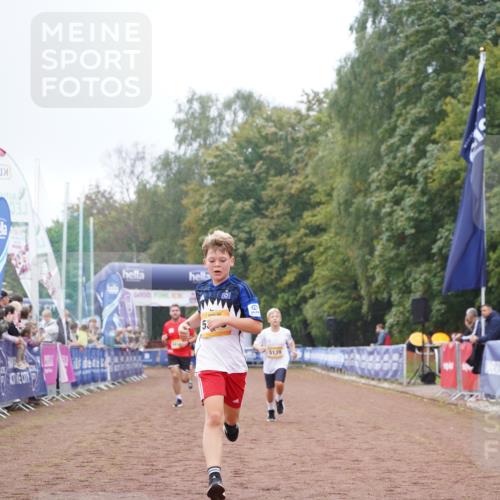 13.09.2026 - Airport Race Dennis Weichert http://msf.ph/oto/10284470 13.09.2026 10:25:46 Ziel 5139, 5346, 5414 meine-sportfotos.de