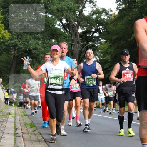 13.09.2026 - 21. swb-Marathon Bremen TobiasT http://msf.ph/oto/10284474 13.09.2026 12:09:11 Laufen 4991, 9491, 5528, 4832, 765 meine-sportfotos.de