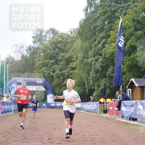 13.09.2026 - Airport Race Dennis Weichert http://msf.ph/oto/10284504 13.09.2026 10:25:48 Ziel 5063, 5139, 5346, 5414 meine-sportfotos.de