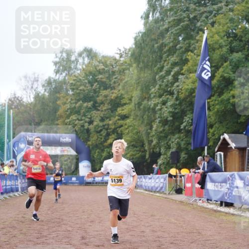 13.09.2026 - Airport Race Dennis Weichert http://msf.ph/oto/10284508 13.09.2026 10:25:48 Ziel 5063, 5139, 5346, 5414 meine-sportfotos.de