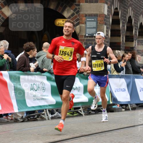 13.09.2026 - 21. swb-Marathon Bremen Strokosch-Dieckow http://msf.ph/oto/10284519 13.09.2026 10:32:16 Ziel 12457, 13533, 13536, 13543, 13573, 13618, 13524, 13564, 13638, 13639 meine-sportfotos.de