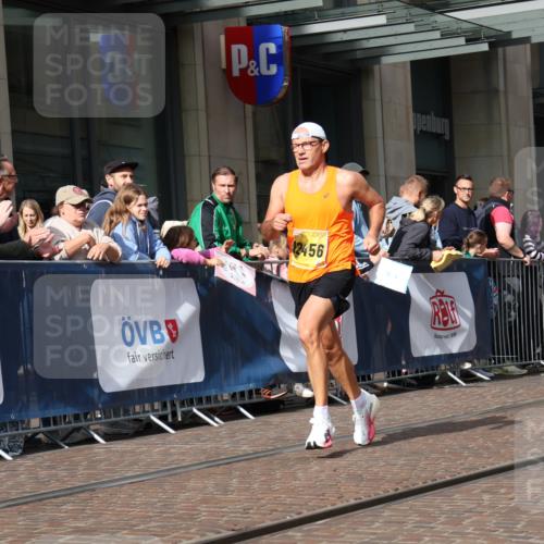 13.09.2026 - 21. swb-Marathon Bremen Strokosch-Dieckow http://msf.ph/oto/10284531 13.09.2026 10:36:36 Ziel 11654, 11738, 12520, 13568, 13606, 11916, 12324, 12456, 12513, 13548, 13575 meine-sportfotos.de