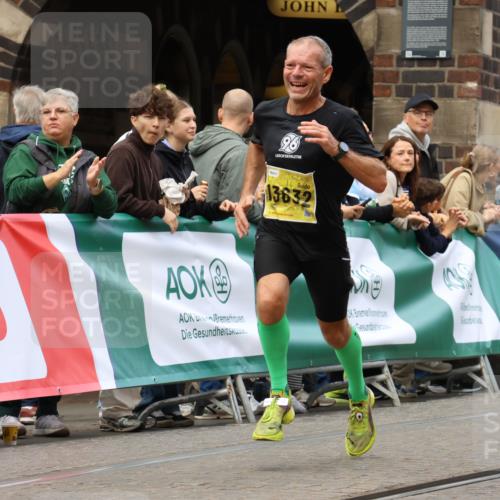 13.09.2026 - 21. swb-Marathon Bremen Strokosch-Dieckow http://msf.ph/oto/10284551 13.09.2026 10:32:18 Ziel 12457, 13533, 13536, 13543, 13573, 13582, 13618, 13632, 13524, 13564, 13638, 13639 meine-sportfotos.de