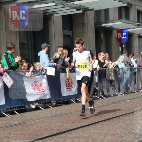 13.09.2026 - 21. swb-Marathon Bremen Strokosch-Dieckow http://msf.ph/oto/10284572 13.09.2026 10:36:47 Ziel 10961, 11654, 12520, 13568, 13606, 11738, 11916, 12456, 13548 meine-sportfotos.de