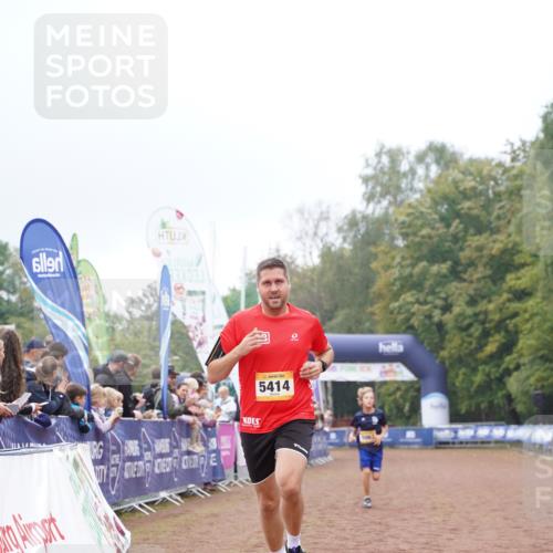 13.09.2026 - Airport Race Dennis Weichert http://msf.ph/oto/10284574 13.09.2026 10:25:50 Ziel 5063, 5139, 5346, 5414 meine-sportfotos.de