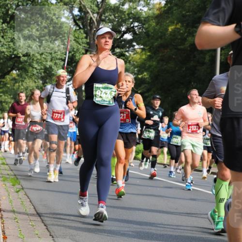 13.09.2026 - 21. swb-Marathon Bremen TobiasT http://msf.ph/oto/10284596 13.09.2026 12:09:45 Laufen 123, 1729, 21, 3072, 2132 meine-sportfotos.de