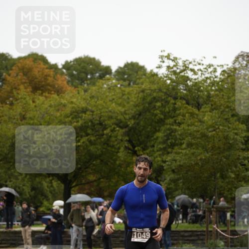 13.09.2026 - Stadtparktriathlon Patografie http://msf.ph/oto/10284598 13.09.2026 13:05:05 Ziel 887, 1049 meine-sportfotos.de
