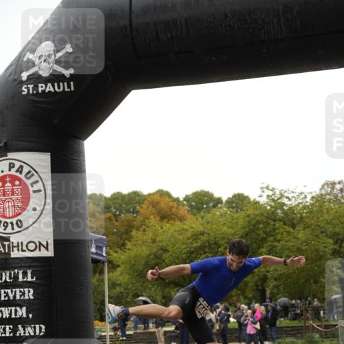 13.09.2026 - Stadtparktriathlon Patografie http://msf.ph/oto/10284602 13.09.2026 13:05:06 Ziel 887, 1049 meine-sportfotos.de