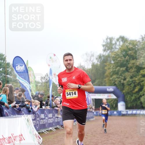 13.09.2026 - Airport Race Dennis Weichert http://msf.ph/oto/10284606 13.09.2026 10:25:51 Ziel 5063, 5139, 5346, 5414 meine-sportfotos.de