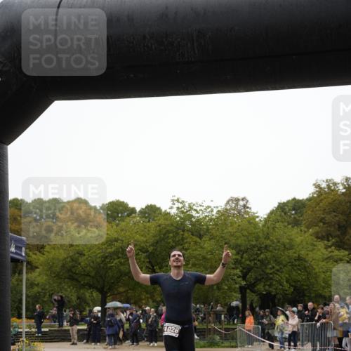 13.09.2026 - Stadtparktriathlon Patografie http://msf.ph/oto/10284639 13.09.2026 13:05:27 Ziel 981, 1008, 1011, 1016, 1026, 1047 meine-sportfotos.de