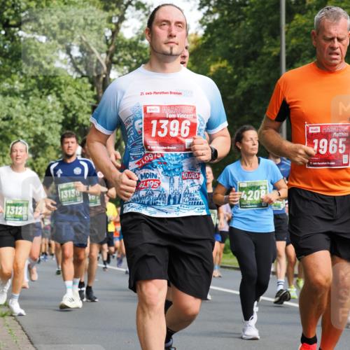 13.09.2026 - 21. swb-Marathon Bremen TobiasT http://msf.ph/oto/10284683 13.09.2026 12:09:54 Laufen 13129, 13130, 10, 21, 26, 1396, 21, 26, 1, 0975, 42, 195, 10, 000, 10, 000, 4208, 1965, 21, 26 meine-sportfotos.de