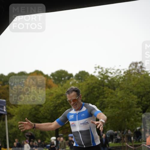 13.09.2026 - Stadtparktriathlon Patografie http://msf.ph/oto/10284687 13.09.2026 13:05:48 Ziel 1055 meine-sportfotos.de