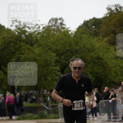13.09.2026 - Stadtparktriathlon Patografie http://msf.ph/oto/10284704 13.09.2026 13:06:03 Ziel 861, 971, 1064, 1068 meine-sportfotos.de