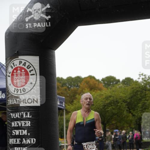 13.09.2026 - Stadtparktriathlon Patografie http://msf.ph/oto/10284735 13.09.2026 13:06:11 Ziel 1064, 1068 meine-sportfotos.de