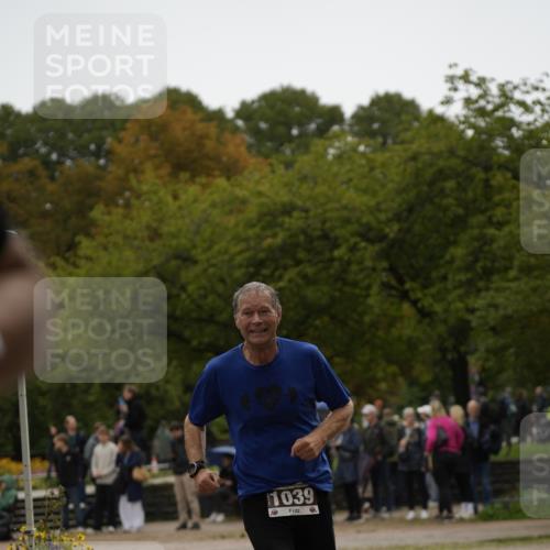 13.09.2026 - Stadtparktriathlon Patografie http://msf.ph/oto/10284738 13.09.2026 13:06:23 Ziel 1039 meine-sportfotos.de