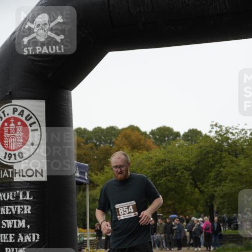 13.09.2026 - Stadtparktriathlon Patografie http://msf.ph/oto/10284748 13.09.2026 13:06:37 Ziel 854 meine-sportfotos.de