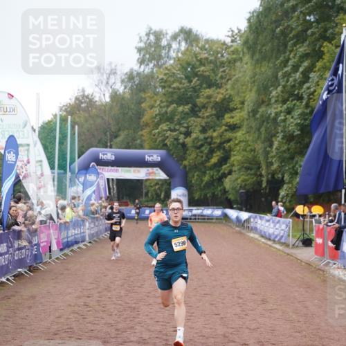 13.09.2026 - Airport Race Dennis Weichert http://msf.ph/oto/10284774 13.09.2026 10:26:19 Ziel 5047, 5169, 5299, 5362, 5444 meine-sportfotos.de