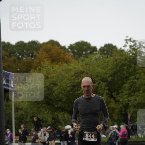 13.09.2026 - Stadtparktriathlon Patografie http://msf.ph/oto/10284783 13.09.2026 13:07:45 Ziel 844 meine-sportfotos.de