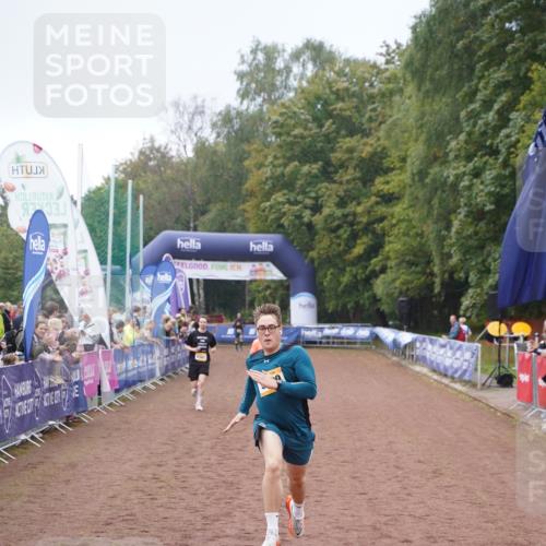 13.09.2026 - Airport Race Dennis Weichert http://msf.ph/oto/10284791 13.09.2026 10:26:19 Ziel 5047, 5169, 5299, 5362, 5444 meine-sportfotos.de