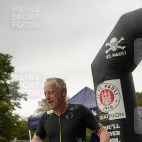 13.09.2026 - Stadtparktriathlon Patografie http://msf.ph/oto/10284849 13.09.2026 13:08:46 Ziel 977 meine-sportfotos.de