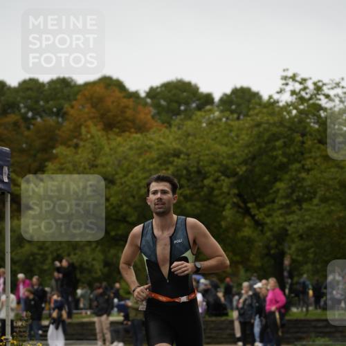 13.09.2026 - Stadtparktriathlon Patografie http://msf.ph/oto/10284852 13.09.2026 13:09:21 Ziel 1056 meine-sportfotos.de