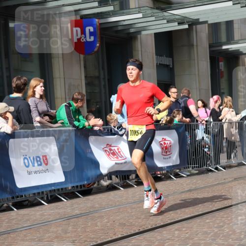 13.09.2026 - 21. swb-Marathon Bremen Strokosch-Dieckow http://msf.ph/oto/10284871 13.09.2026 10:37:23 Ziel 11619, 13535, 10502, 10961, 11619, 11654, 11854, 13568, 13608 meine-sportfotos.de