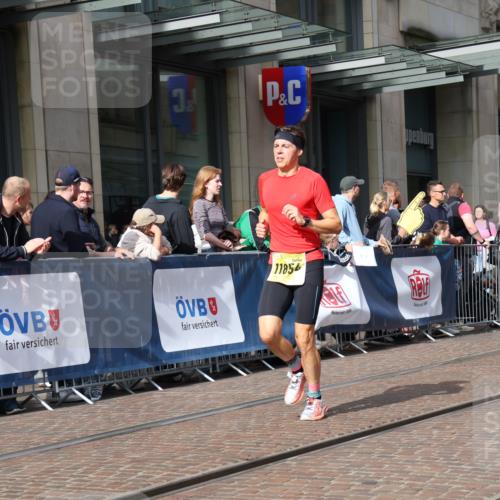 13.09.2026 - 21. swb-Marathon Bremen Strokosch-Dieckow http://msf.ph/oto/10284880 13.09.2026 10:37:24 Ziel 11083, 13535, 10502, 10961, 11619, 11654, 11854, 13568, 13608 meine-sportfotos.de