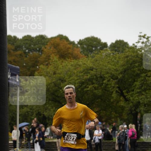 13.09.2026 - Stadtparktriathlon Patografie http://msf.ph/oto/10284903 13.09.2026 13:10:27 Ziel 1027 meine-sportfotos.de