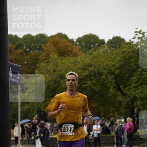 13.09.2026 - Stadtparktriathlon Patografie http://msf.ph/oto/10284908 13.09.2026 13:10:27 Ziel 1027 meine-sportfotos.de