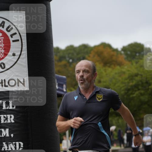 13.09.2026 - Stadtparktriathlon Patografie http://msf.ph/oto/10284928 13.09.2026 13:11:38 Ziel 1063 meine-sportfotos.de