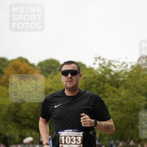 13.09.2026 - Stadtparktriathlon Patografie http://msf.ph/oto/10284980 13.09.2026 13:12:39 Ziel 1033, 1187 meine-sportfotos.de