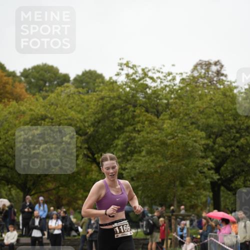 13.09.2026 - Stadtparktriathlon Patografie http://msf.ph/oto/10285006 13.09.2026 13:13:16 Ziel 1166 meine-sportfotos.de