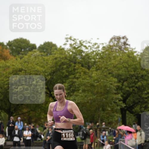 13.09.2026 - Stadtparktriathlon Patografie http://msf.ph/oto/10285007 13.09.2026 13:13:17 Ziel 1166 meine-sportfotos.de