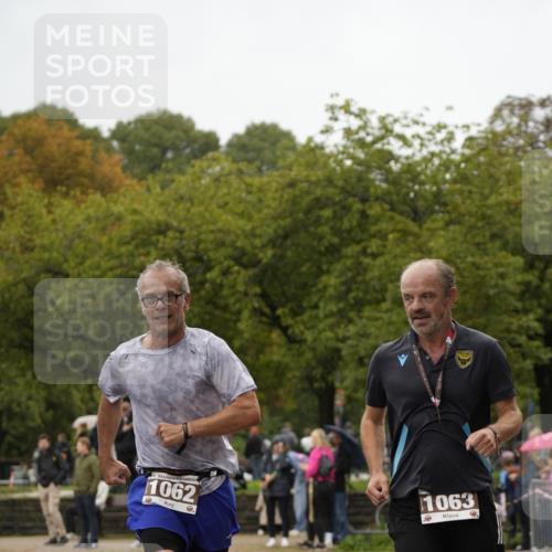 13.09.2026 - Stadtparktriathlon Patografie http://msf.ph/oto/10285025 13.09.2026 13:13:44 Ziel 1062 meine-sportfotos.de
