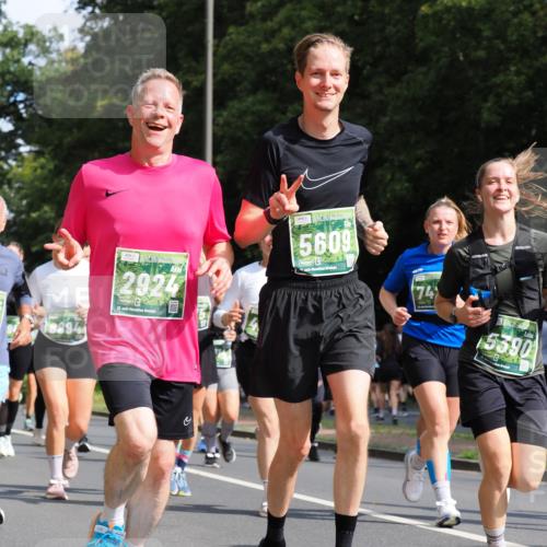 13.09.2026 - 21. swb-Marathon Bremen TobiasT http://msf.ph/oto/10285062 13.09.2026 12:10:59 Laufen 2924, 21, 126, 5609, 26, 74, 5390 meine-sportfotos.de
