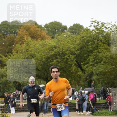 13.09.2026 - Stadtparktriathlon Patografie http://msf.ph/oto/10285094 13.09.2026 13:17:13 Ziel 953, 956 meine-sportfotos.de