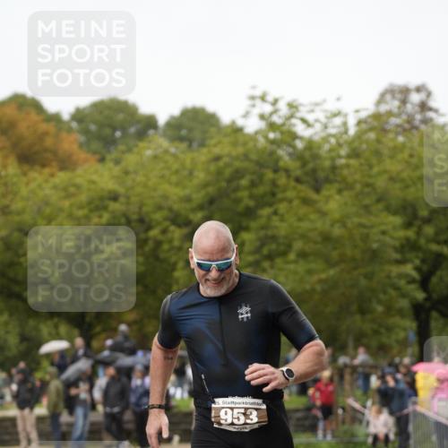 13.09.2026 - Stadtparktriathlon Patografie http://msf.ph/oto/10285112 13.09.2026 13:17:15 Ziel 953, 956 meine-sportfotos.de