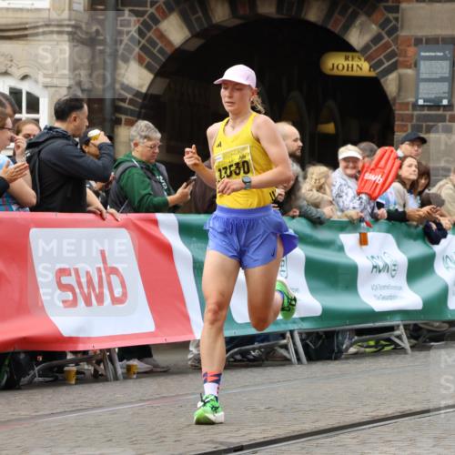 13.09.2026 - 21. swb-Marathon Bremen Strokosch-Dieckow http://msf.ph/oto/10285146 13.09.2026 10:33:50 Ziel 10366, 10475, 11059, 11481, 11652, 13530, 10797 meine-sportfotos.de