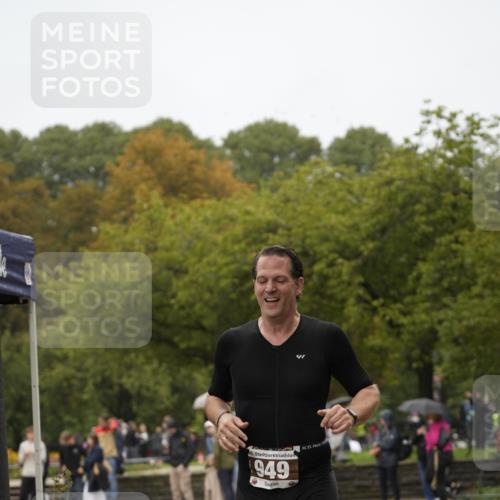 13.09.2026 - Stadtparktriathlon Patografie http://msf.ph/oto/10285162 13.09.2026 13:18:21 Ziel 949, 1005 meine-sportfotos.de